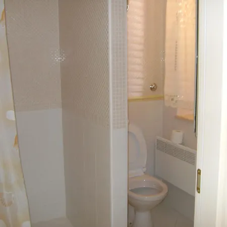 Apartament On The Beach In A Pine Park *